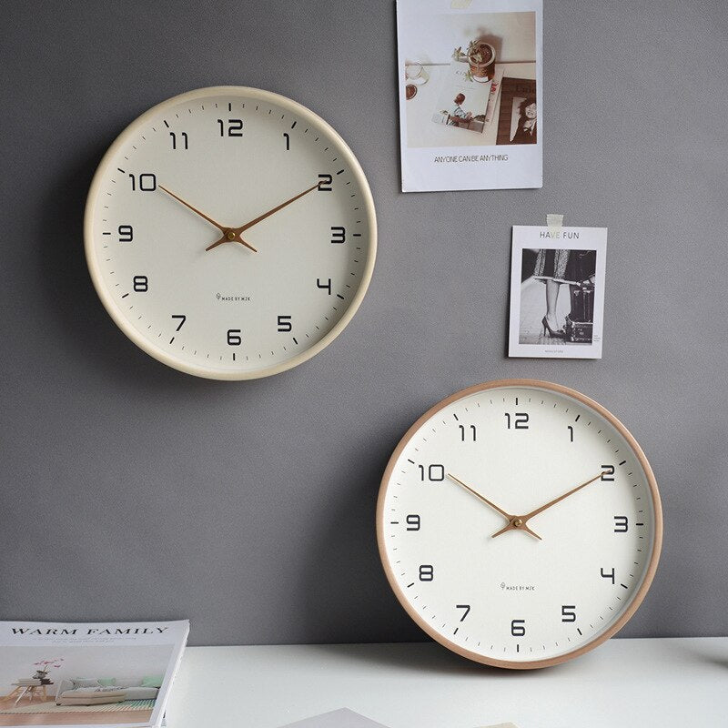 NordicTime houten wandklok - stil Scandinavisch design voor een vredig huis