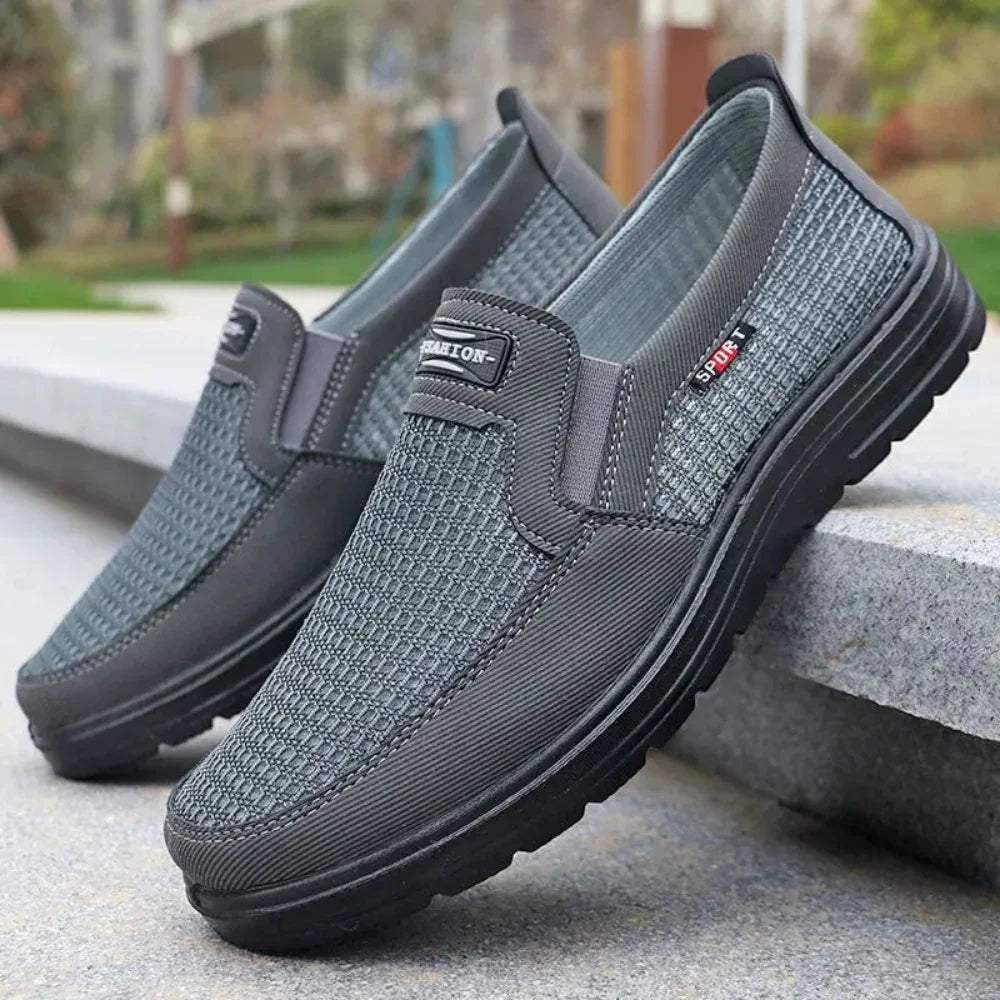 Grijs / 47