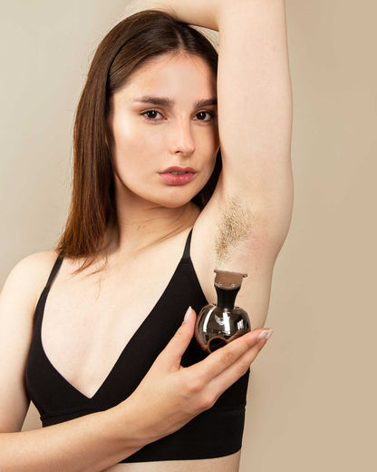 Silkshear Scheerapparaat voor Vrouwen– Glad & Irritatievrij Scheren – Waterdicht & Draadloos – Inclusief Neustrimmer & Exfoliatieborstel