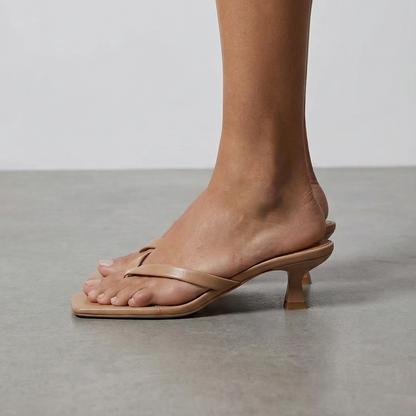 Lowella Dames Lage Hak Sandalen