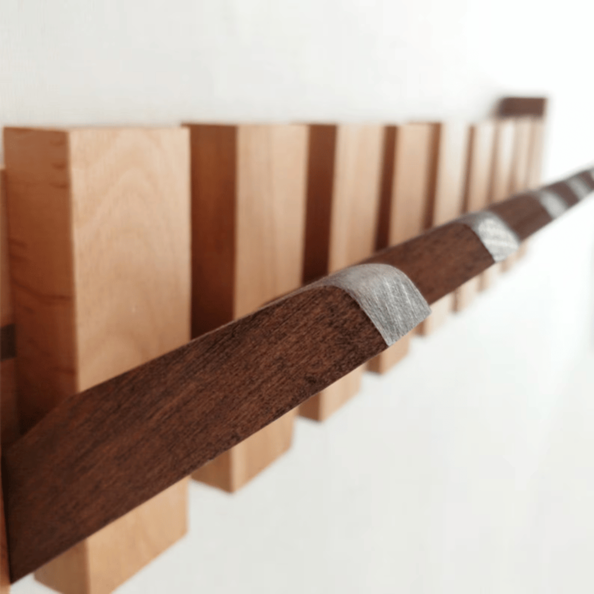 EleganceRack - Houten Piano kapstok